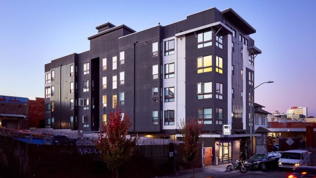 71-unit apartment complex at 2425 Valdez Street in downtown Oakland.(RentCafe)
