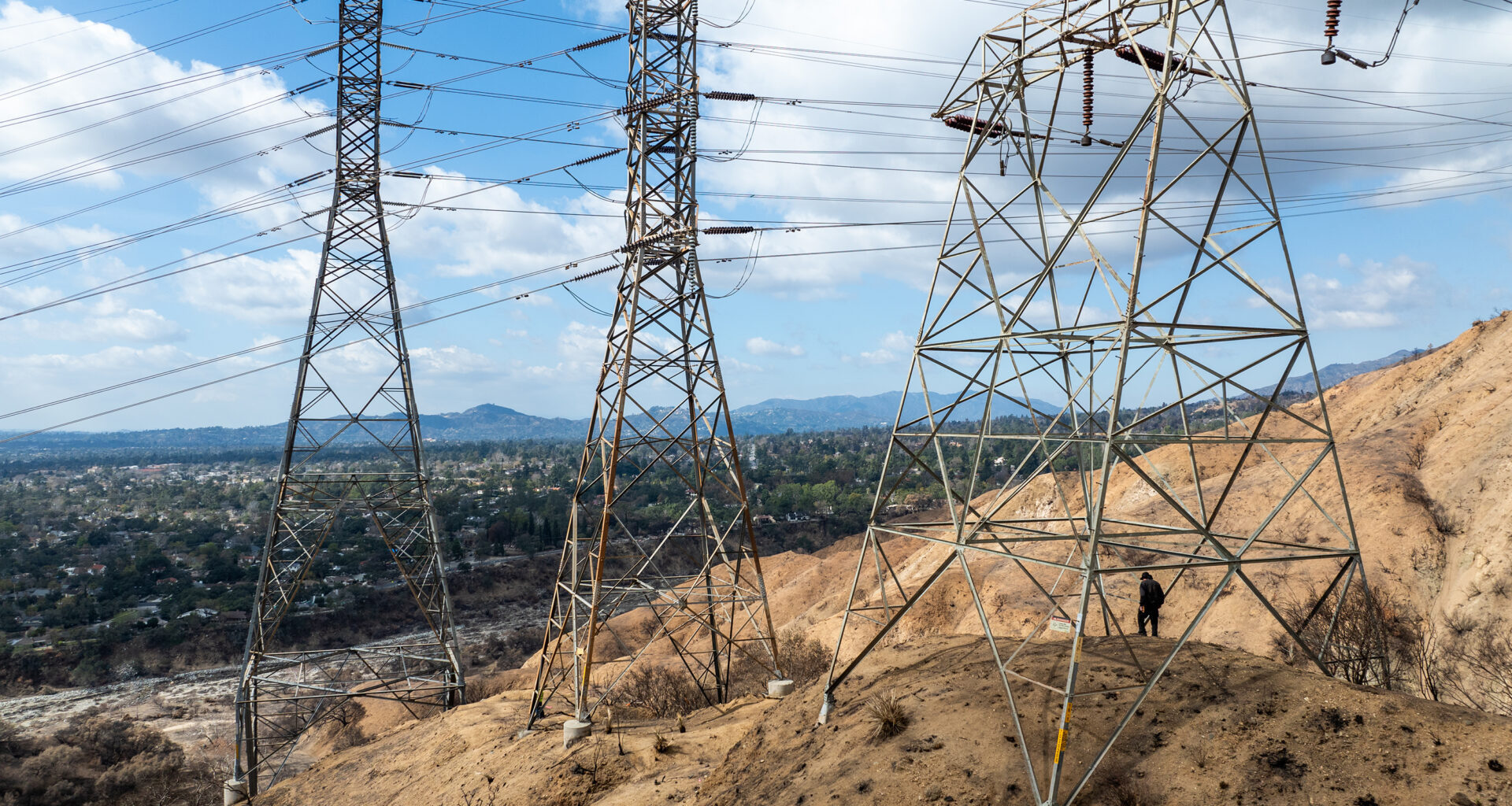 Walters: California’s catch-22 — Who should pay when utilities’ power lines cause wildfires?