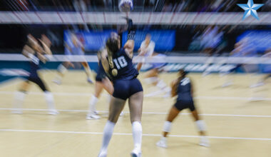 Hawaii loses against San Diego Toreros in Hawaiian Airlines Wahine Volleyball Classic