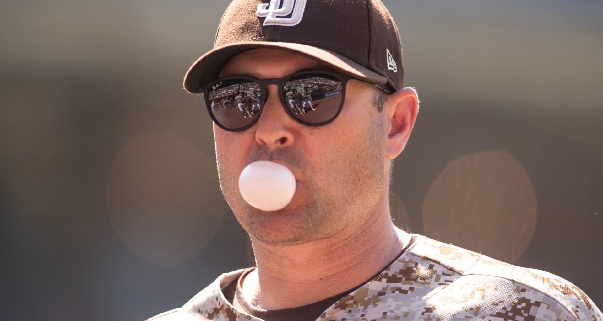 Tom Krasovic: Padres' big-time bullpen benefits first-year manager; Giants? Not so much
