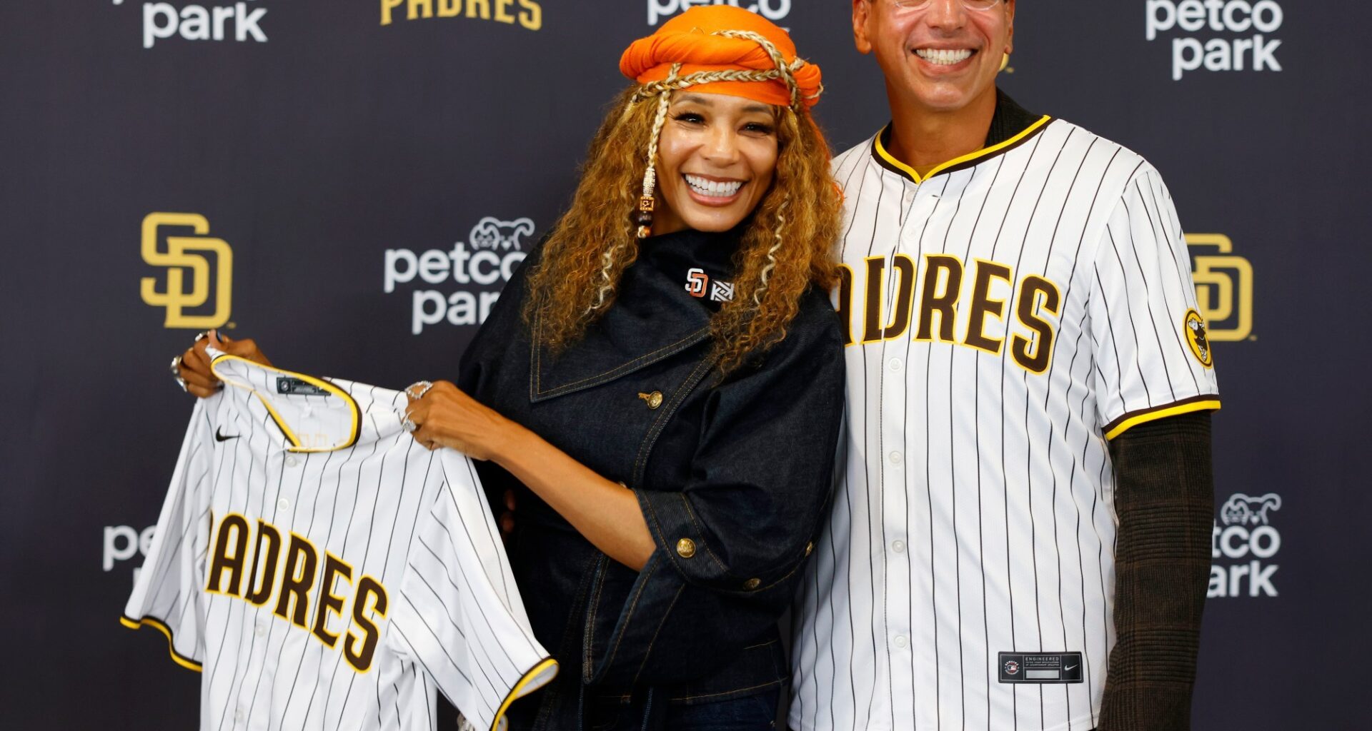 New Padres owners pledge that they are 'all in'