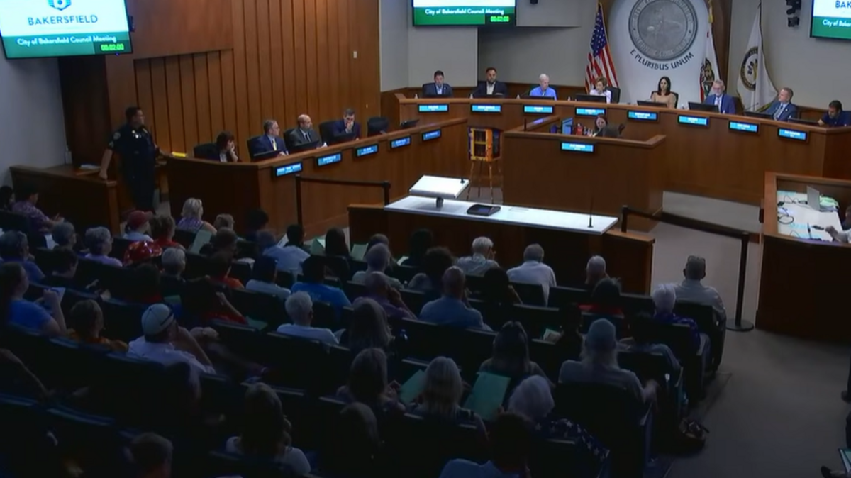 Bakersfield debates becoming the next sanctuary city