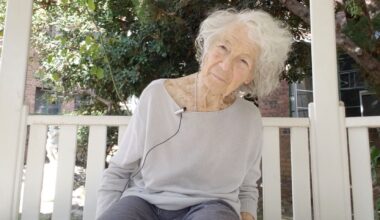 Simone Forti (1935 – 2026) “we live to make footholds for each other”
