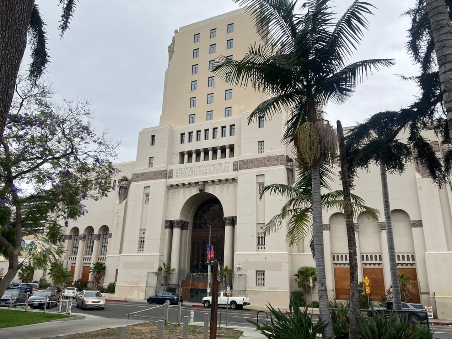 The MacArthur – 607 South Park View St.