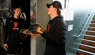 Smith homers during visit with San Francisco Giants