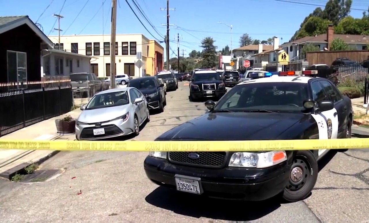 Shooting leaves 1 dead at Oakland adult school