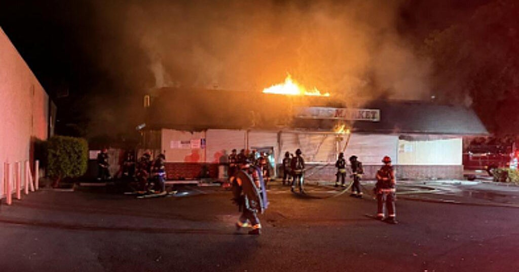 AJ's Market fire in Modesto