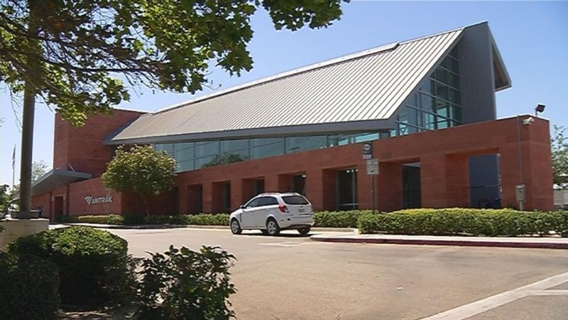 Downtown Bakersfield Amtrak Station (KBAK/KBFX)