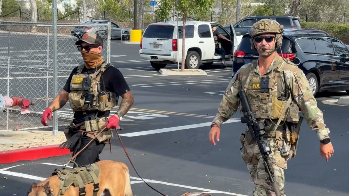 Some Encinitas residents upset after armed federal agents search shopping center – NBC 7 San Diego