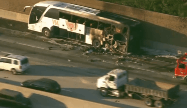 1 dead in 60 Freeway bus fire in Hacienda Heights – NBC Los Angeles