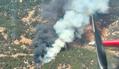Clover Fire in Alta Sierra burns structure, prompts evacuation order after spreading to grass