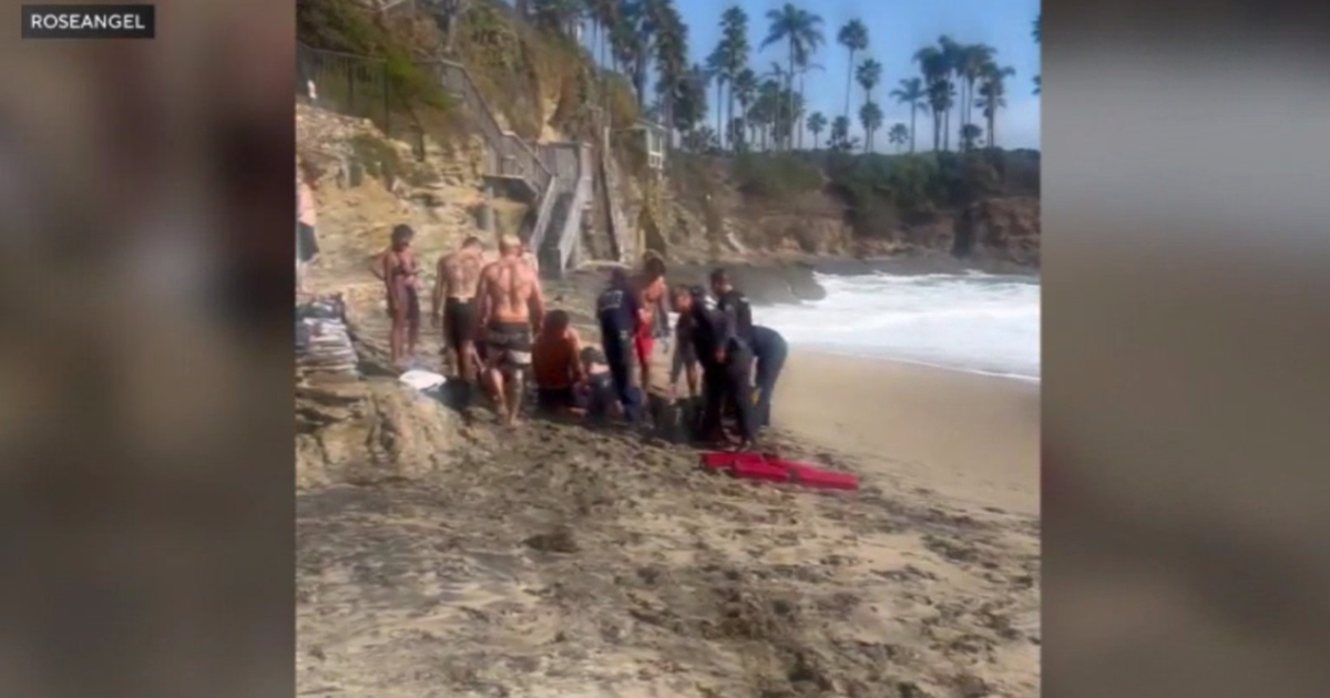 Unconscious bodysurfer pulled from water in Laguna Beach; condition unknown