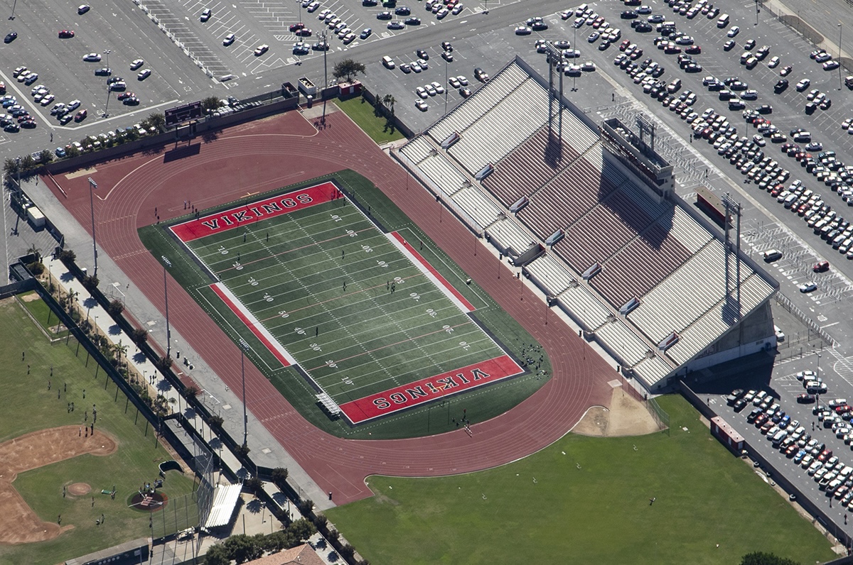Veterans Stadium is about to be demolished for a new sports complex. Here’s what it meant to Long Beach. • Long Beach Post News