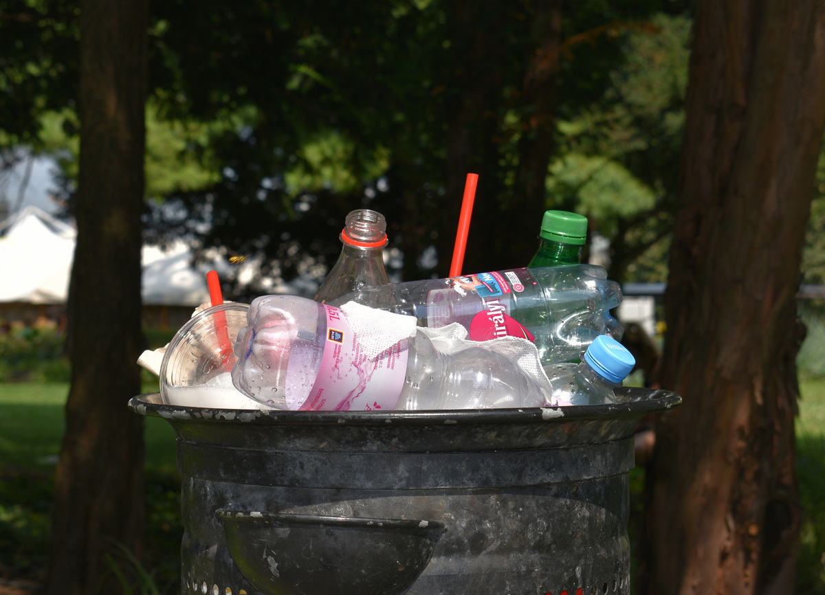California’s Plastic Pollution Prevention and Packaging Producer Responsibility Act is designed to reduce the environmental impact of single-use packaging and plastic single-use food service items.