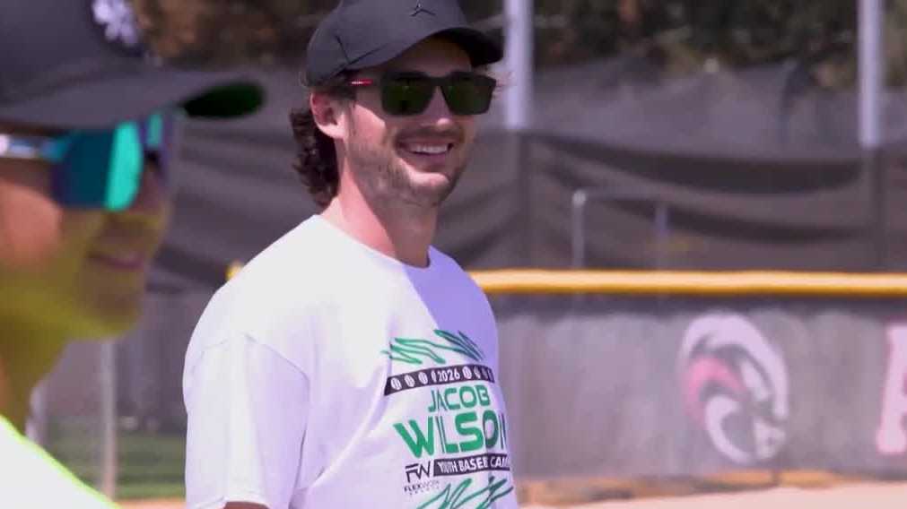 A's star Jacob Wilson hosts youth baseball camp in Sacramento