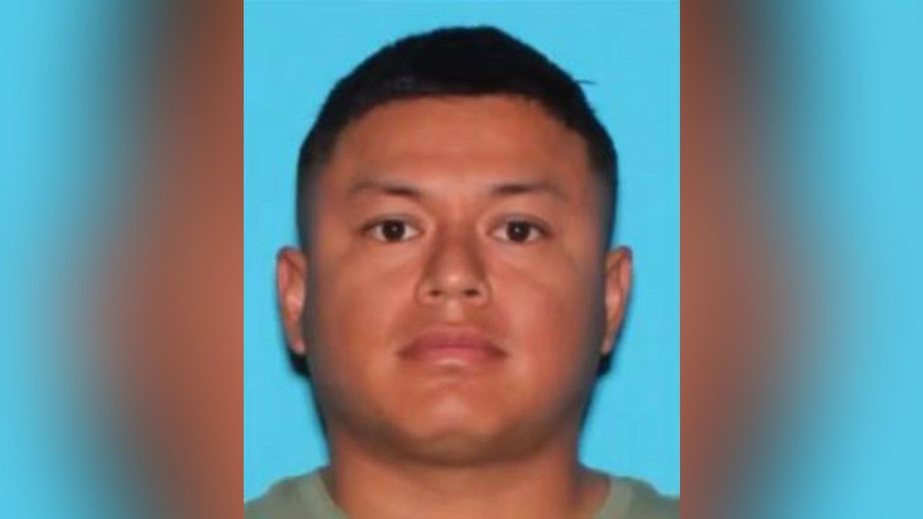 Running a stop sign and speeding in Fresno sparked a pursuit ending in Selma