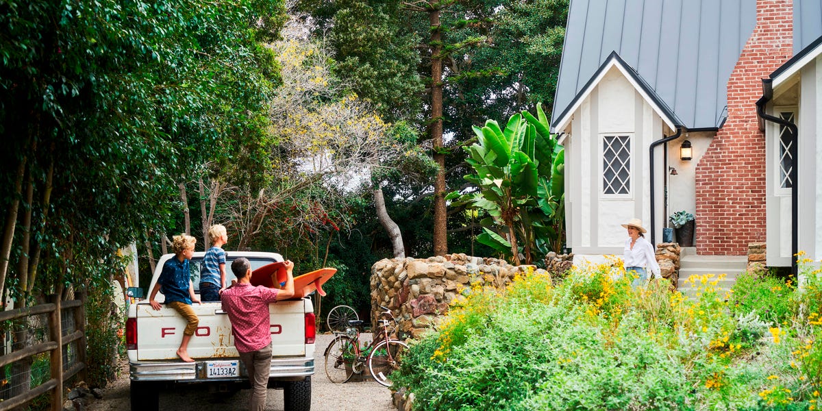 Inside a Breezy 1920s California Cottage Filled With Vintage Charm