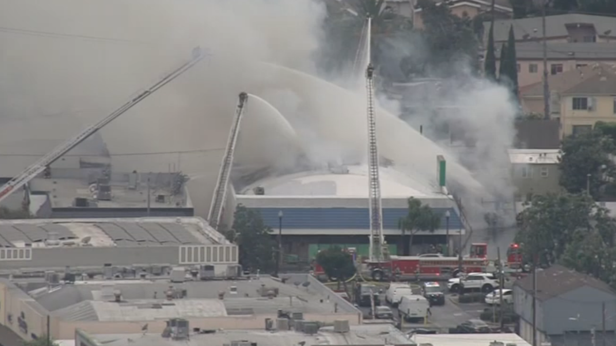 Fire damages Dollar Tree store in Huntington Park – NBC Los Angeles