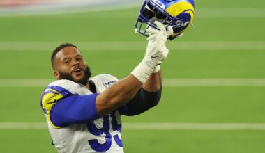 Aaron Donald announces return to Los Angeles Rams: "We back"