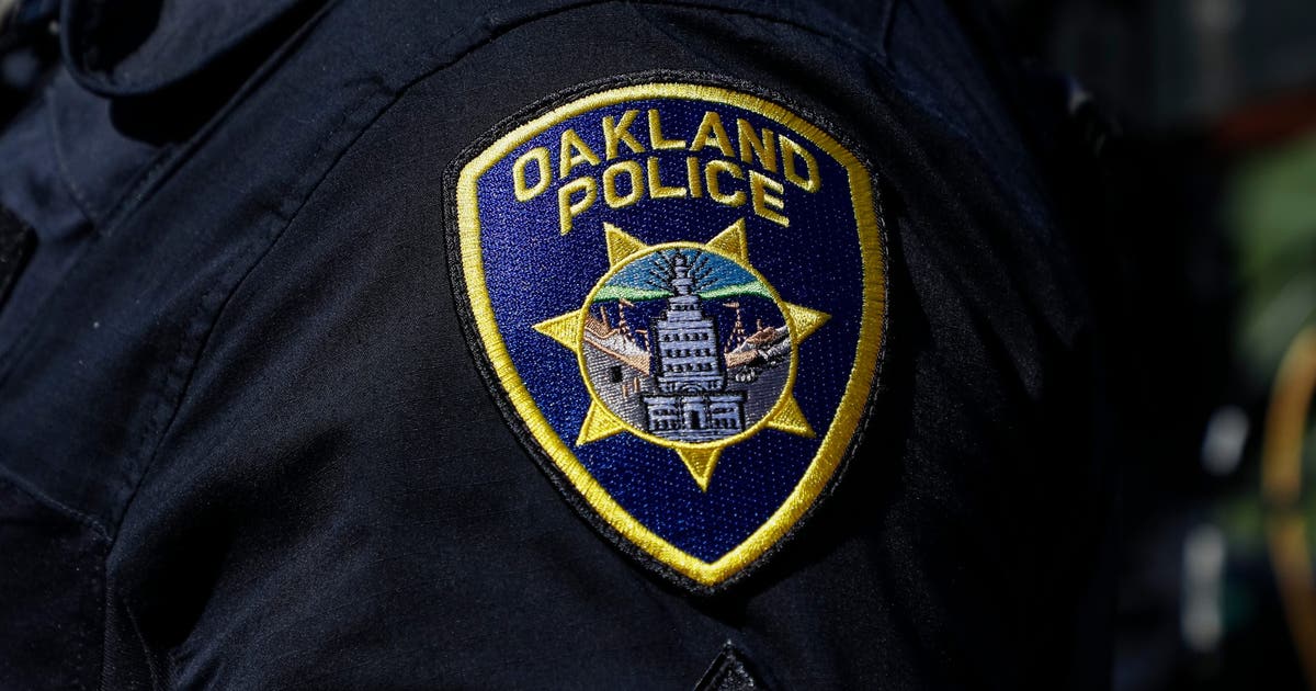 Oakland police sergeant charged in alleged time-card fraud