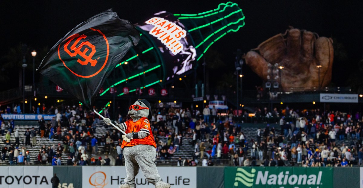 Rafael Devers returns to Fenway Park with San Francisco Giants