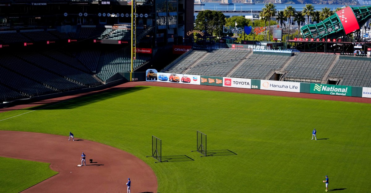 SF Giants Videos: How do the Giants stay rested?