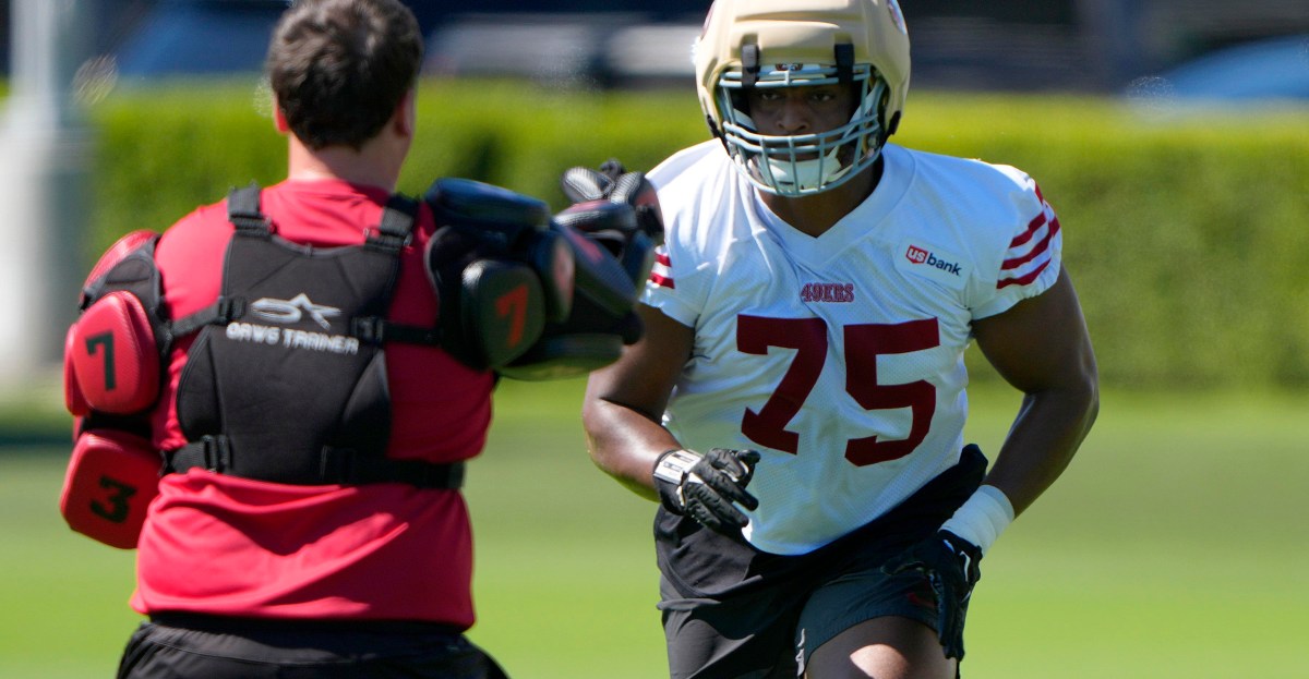 49ers News: The San Francisco 49ers take on the Las Vegas Raiders today 