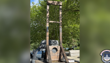 California man arrested near US Capitol with guillotine in truck bed