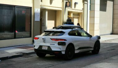 I took a ride in a driverless San Francisco taxi. Here's what it was like