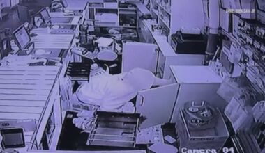 Burglars cause tens of thousands in damage at longtime Southern California market