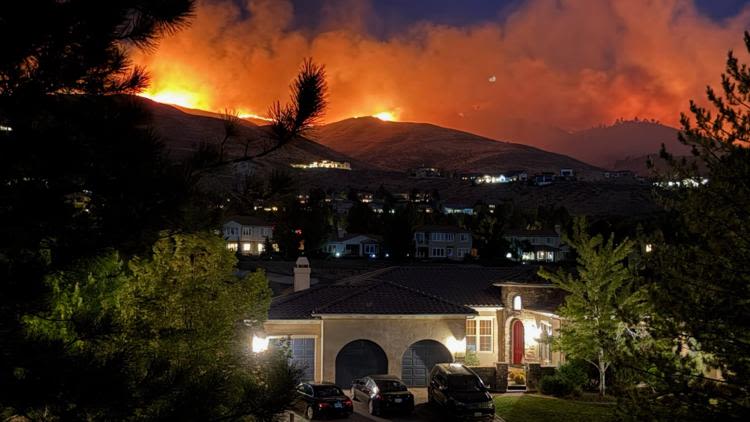Hawk Fire near California-Nevada border prompts evacuation warnings in Sierra County