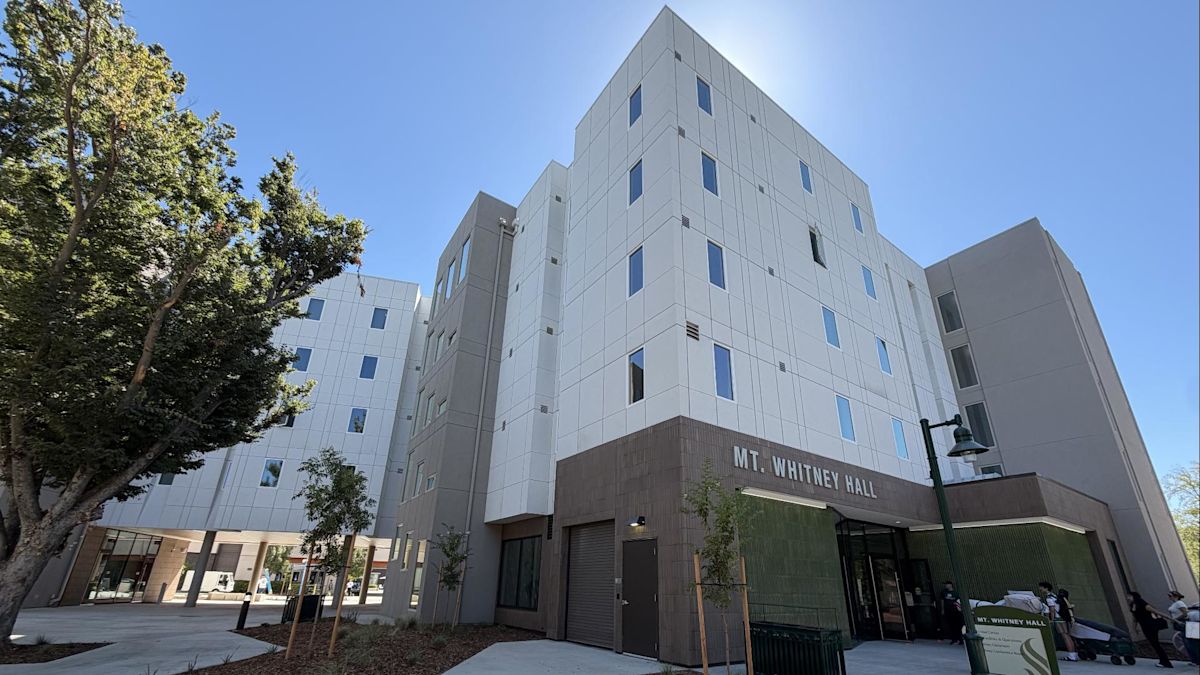Sacramento State opens new residence hall as first-year on-campus living requirement begins