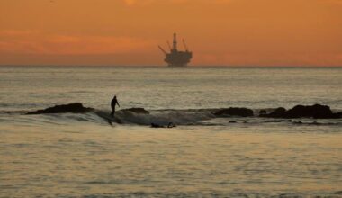 Judge allows controversial oil company to continue pumping, strips California of oversight