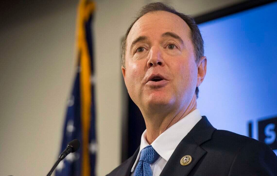 California US senator pushes for nationwide legal representation for immigrants