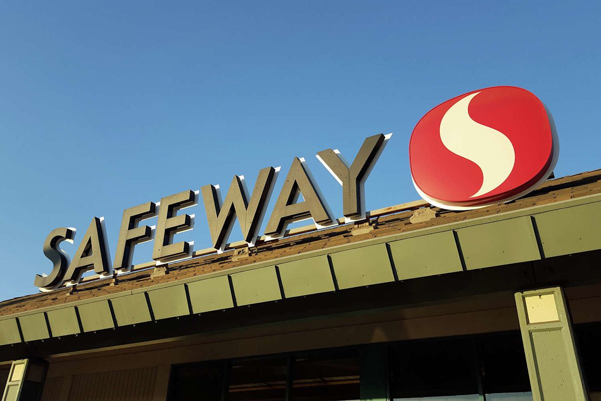 SF's Marina Safeway plan advances amid environmental concerns
