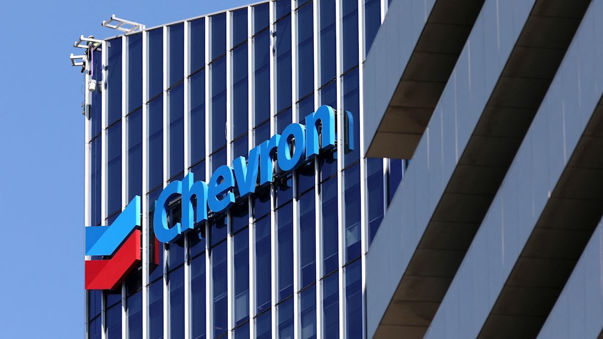 California lawmakers renew profit crackdown after Chevron, Marathon post sky-high earnings