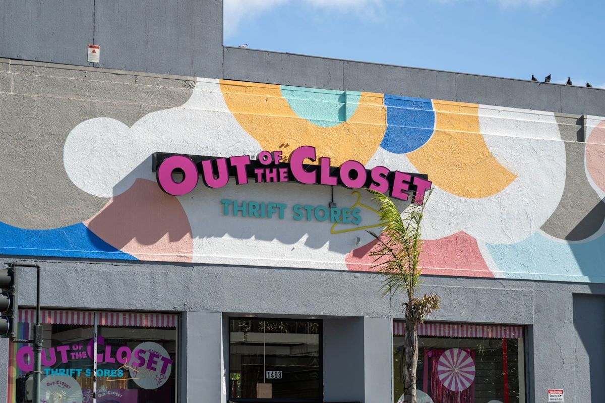 San Francisco thrift workers sort donations at speed, turning drop-offs into same-day deals