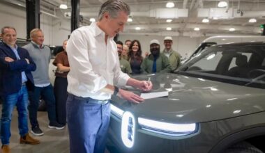 California approves EV rebates, $95.2 million for chargers and hydrogen fueling sites