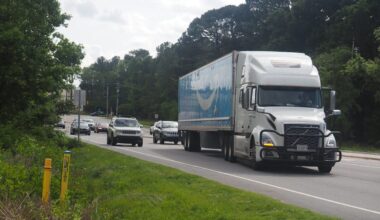California allows self-driving semi-trucks on public roads