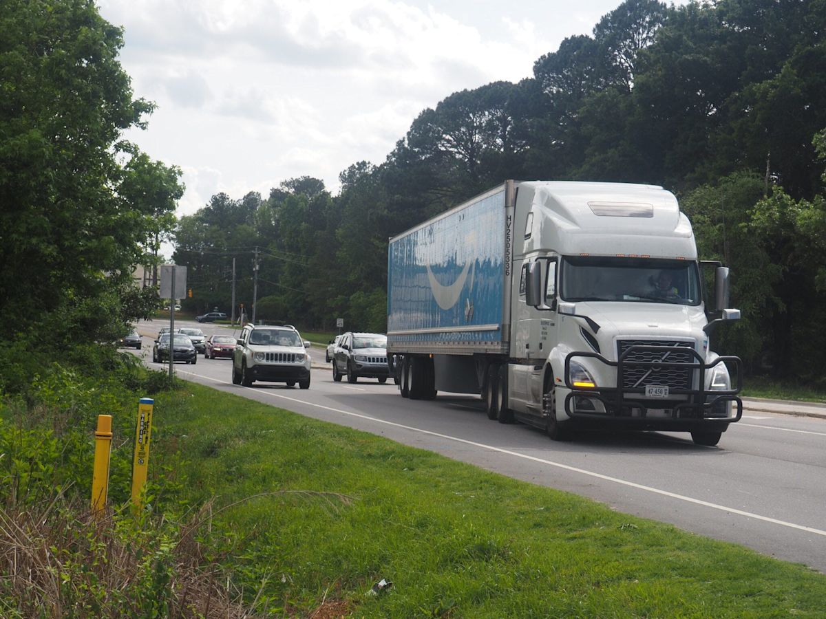 California allows self-driving semi-trucks on public roads