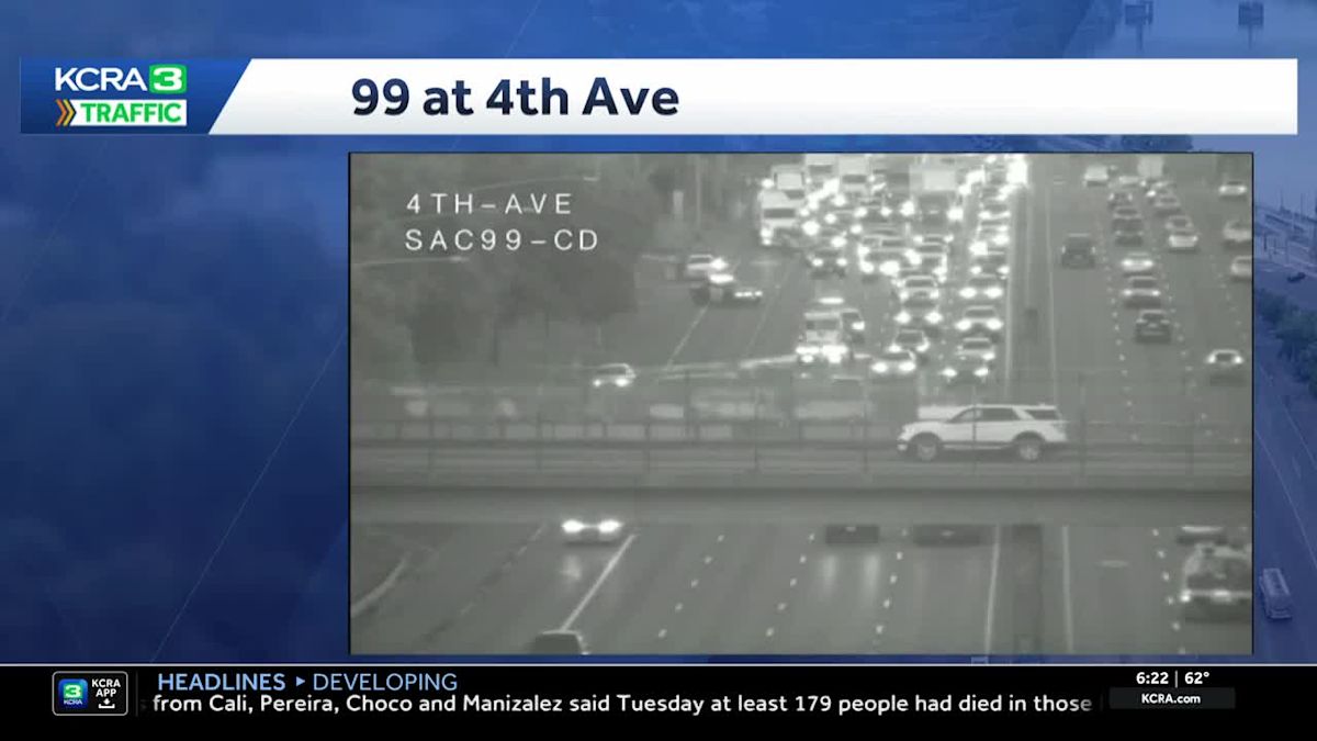 Highway 99 crash in Sacramento snarls traffic starting at 4th Avenue