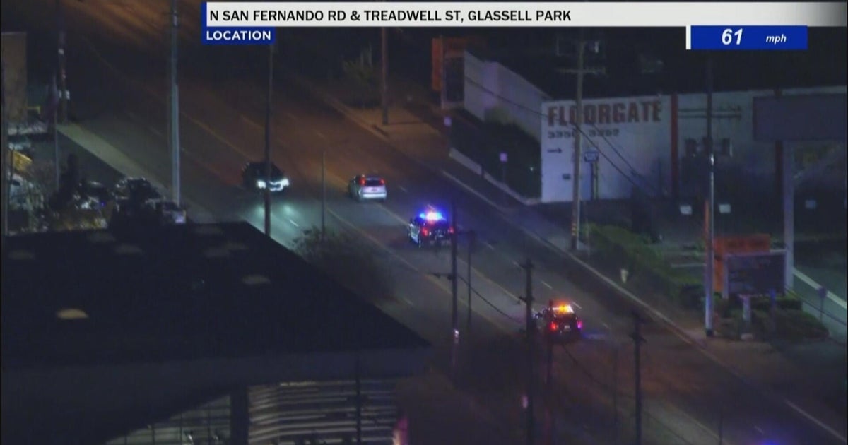 Huntington Park police in pursuit of a carjacking suspect
