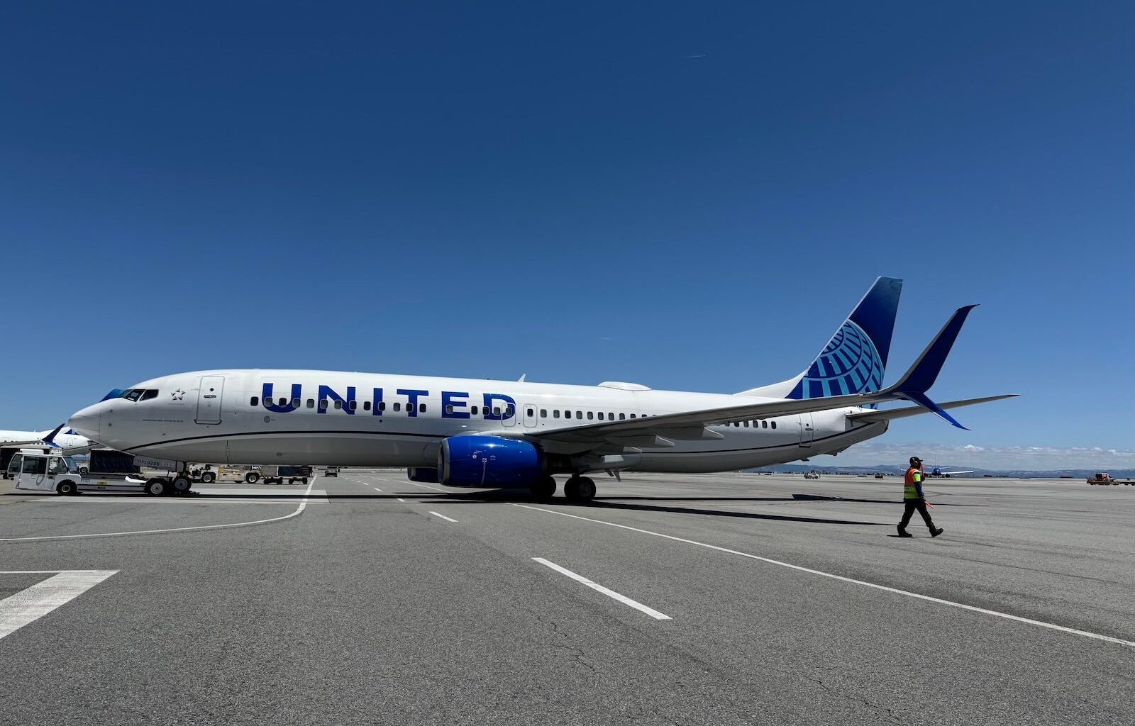 United adds 2 San Francisco routes as FAA eases limits