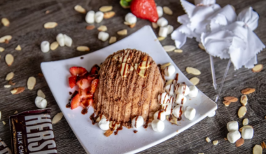 Fresno dessert shop reopens after lease mix-up