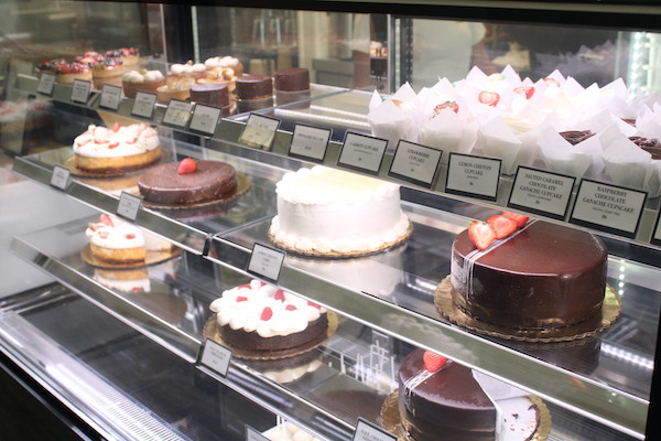 sweets case