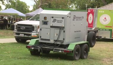 Food trucks at a Sacramento event ditch gas generators for quiet battery banks