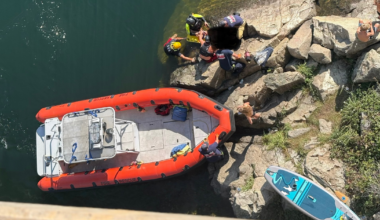 Teen rescued after jumping from Rainbow Bridge in Folsom, officials say