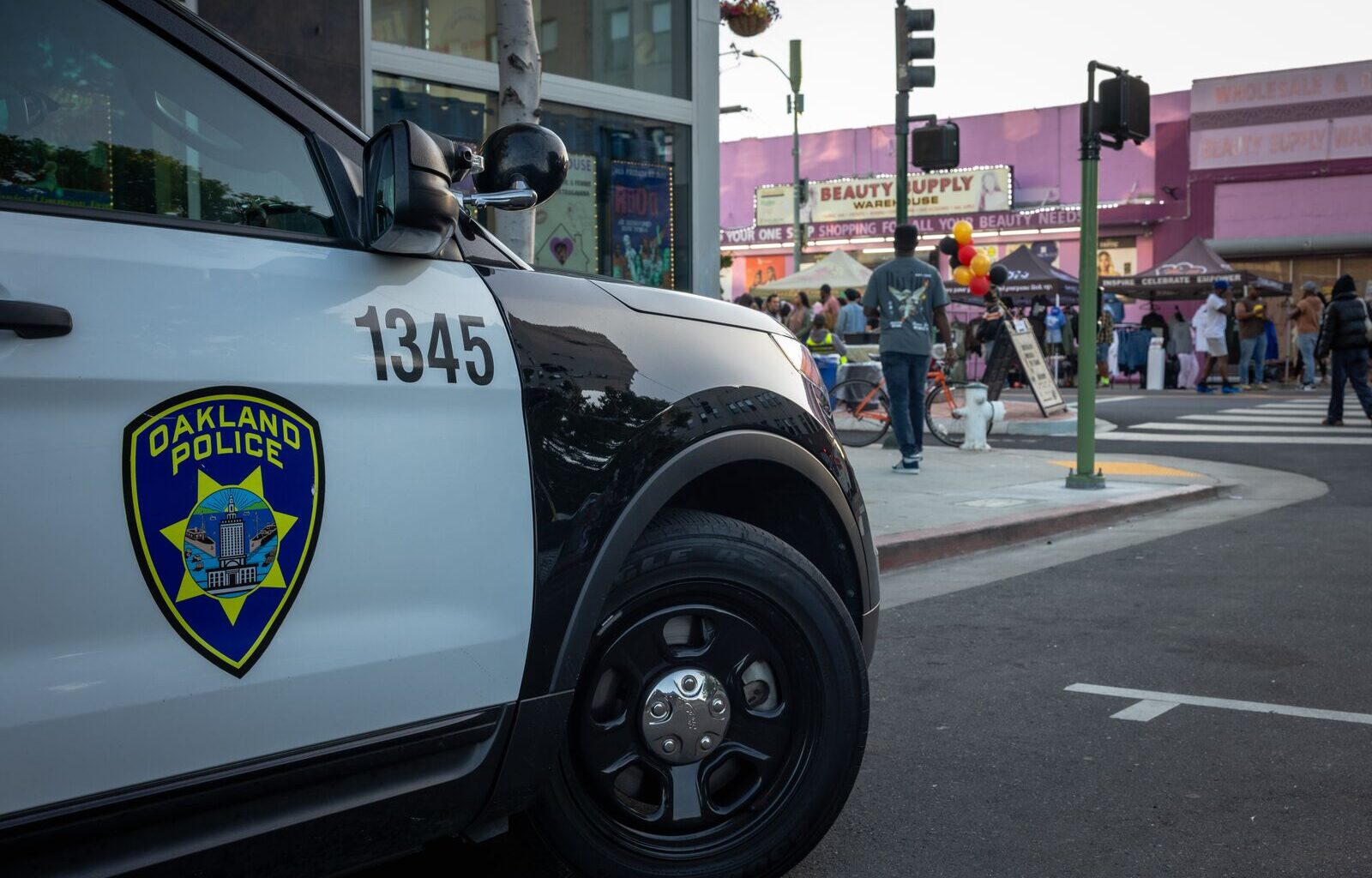 OPD officers found to have botched internal affairs case sue city