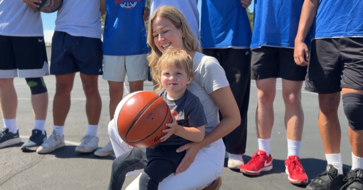 California boy with rare disorder gets unforgettable birthday surprise from basketball community