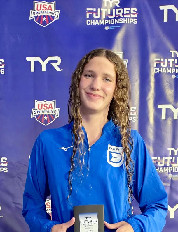 14-Year-Old Lauren Lonsdale's 200 IM NAG, 4:12 400 Free Highlight Back Half of Sacramento Futures